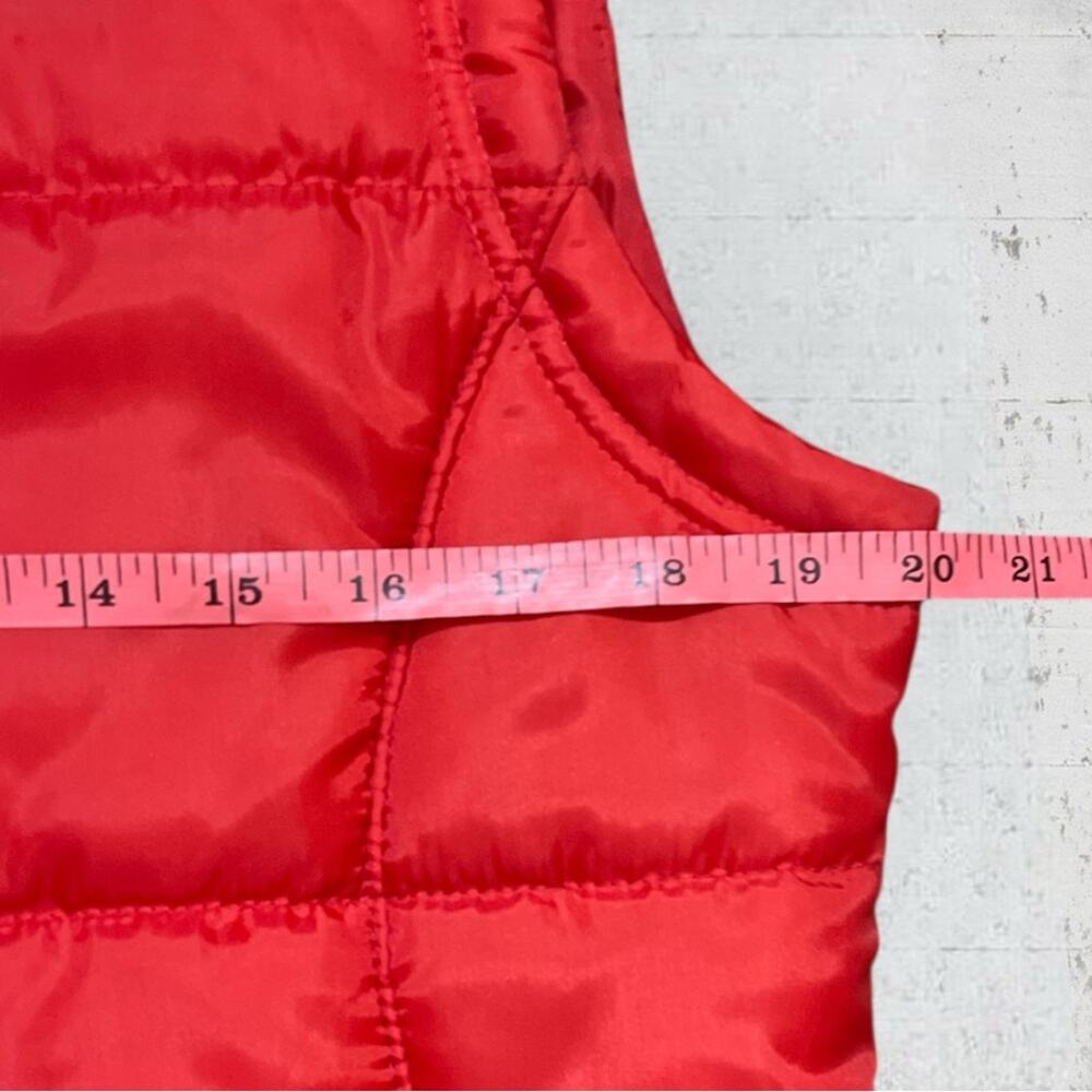 Ohio State Buckeyes Women’s Red Puffer Vest Size M/L Football Big Ten - Picture 7 of 10